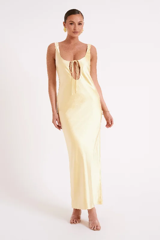 Aubrie Keyhole Satin Maxi Dress - Butter Trendy Maxi Dress with Belt