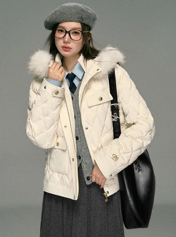 Luxe Quilted Puffer Jacket: Winter White with Faux Fur Hood Trim and Gold Logo Detail Insulated Jacket Fitted Jacket Loose Jacket Luxe Quilted Puffer Jacket: Winter White with Faux Fur Hood Trim and Gold Logo Detail Insulated Jacket Fitted Jacket Loose Jacket