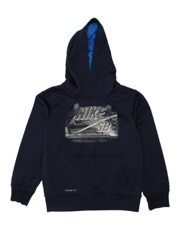 NIKE Boys Therma-Fit Graphic Hoodie Jumper 8-9 Years Small Navy Blue Hoodie with Color Block Contrast Stylish NIKE Boys Therma-Fit Graphic Hoodie Jumper 8-9 Years Small Navy Blue Hoodie with Color Block Contrast Stylish