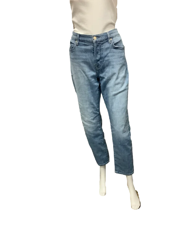 7 For All Mankind Women's Jeans Blue Josefina Cropped Button Up Size: 31/ US 12 Stylish Tapered Fit Jeans 7 For All Mankind Women's Jeans Blue Josefina Cropped Button Up Size: 31/ US 12 Stylish Tapered Fit Jeans